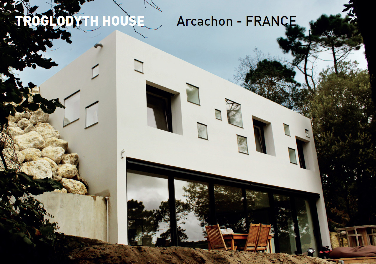 TROGLODYTE HOUSE.5